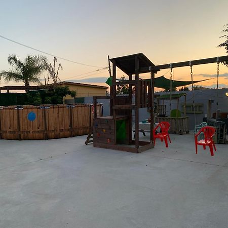 Casa Enric , Con Zona Infantil, Piscina Y Parking Privado Guest House Deltebre Exterior foto