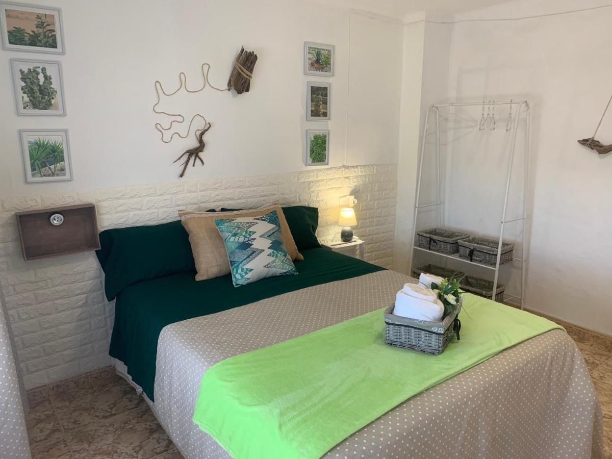 Casa Enric , Con Zona Infantil, Piscina Y Parking Privado Guest House Deltebre Exterior foto