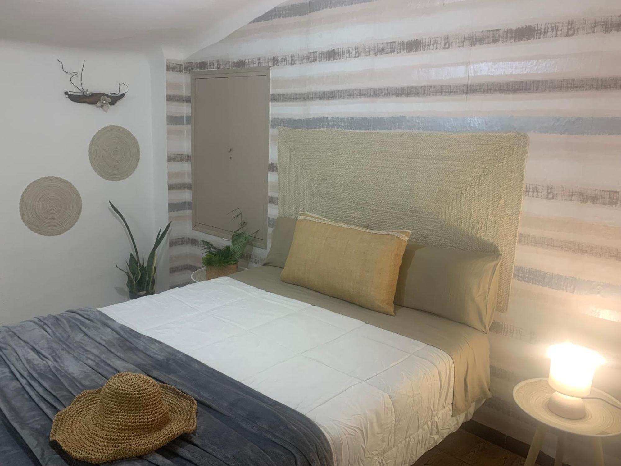 Casa Enric , Con Zona Infantil, Piscina Y Parking Privado Guest House Deltebre Exterior foto