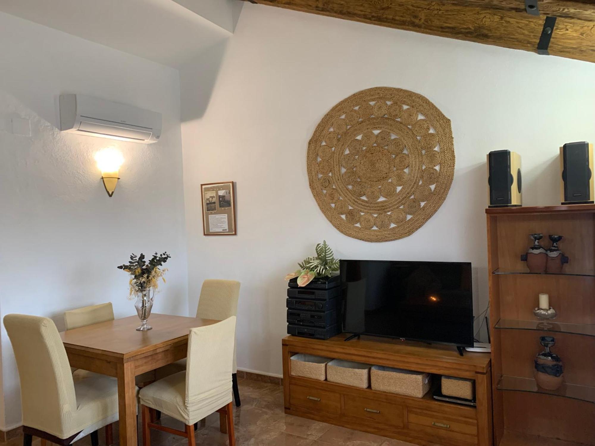 Casa Enric , Con Zona Infantil, Piscina Y Parking Privado Guest House Deltebre Exterior foto